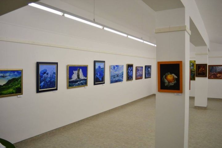 Common exhibition of Istvan Cene gal, Peter Duhaj and Laszlo Gulyas – May 2018